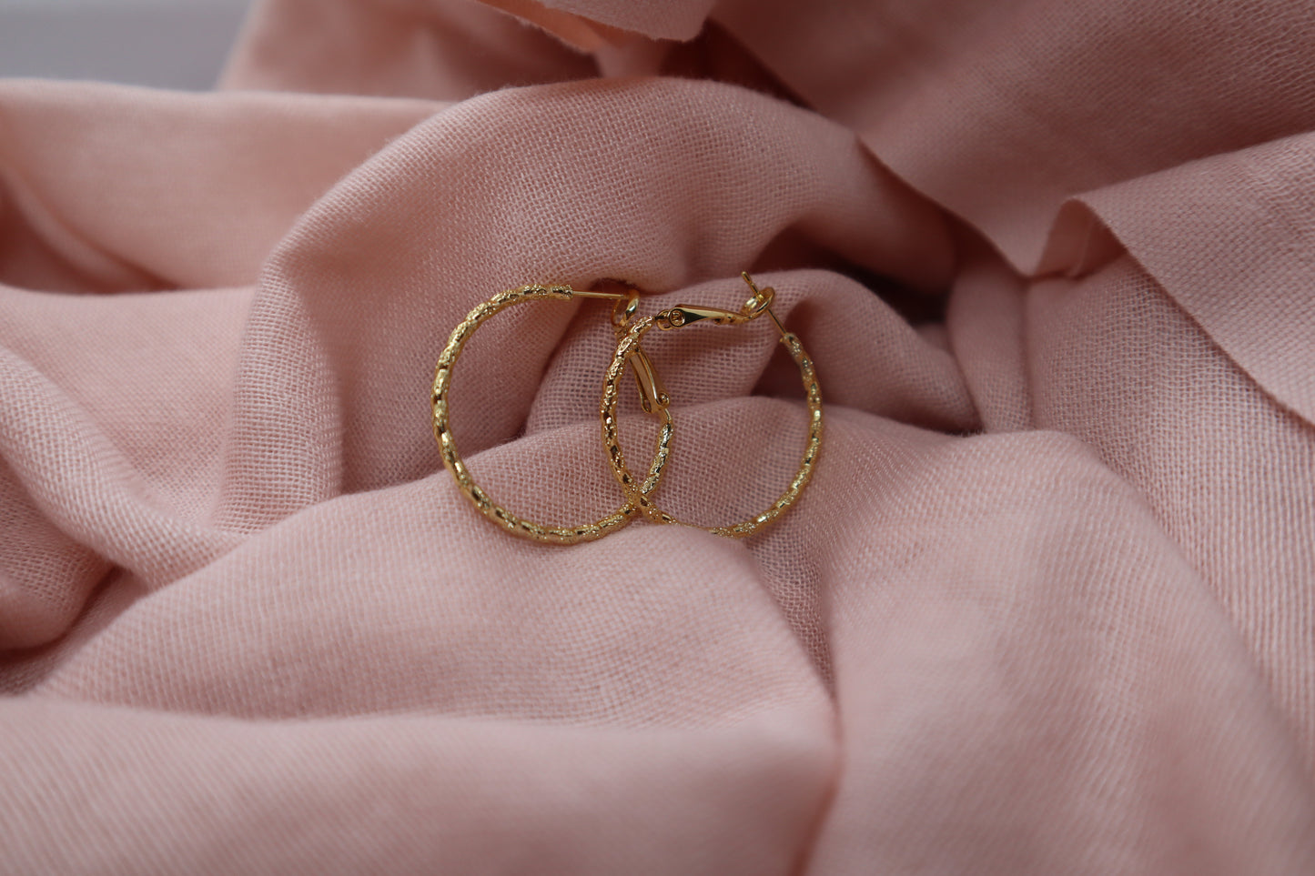 Twist Hoops