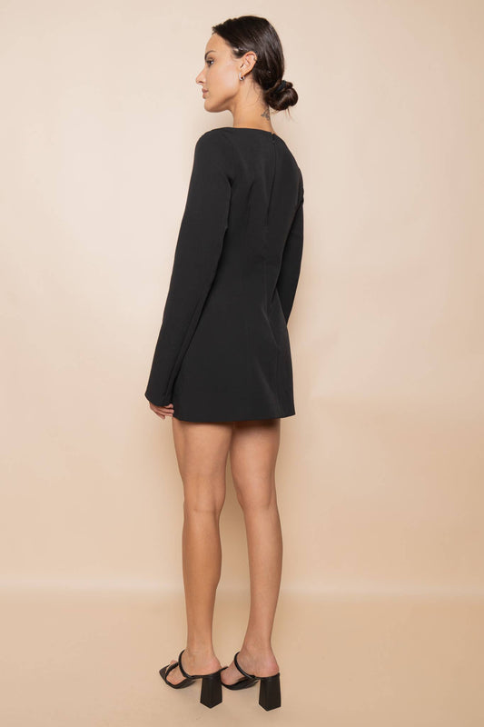 Minimalist Chic Boat Neck Long Sleeve Mini Dress