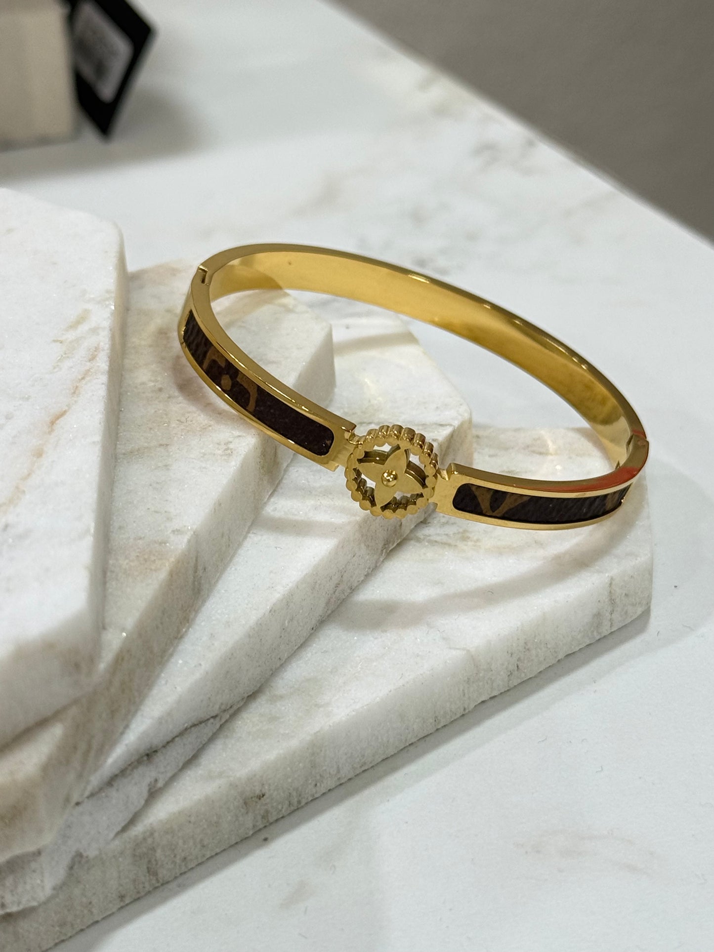 Flower Bangle Bracelet