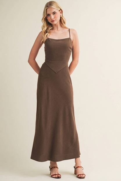 Square-Neck Pointed Waist Maxi Dress