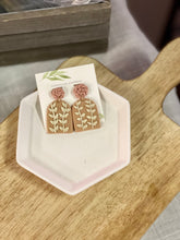 Cargar imagen en el visor de la galería, Lily Earring
