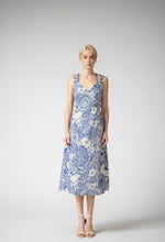 Load image into Gallery viewer, Viviana Maxi Dress

